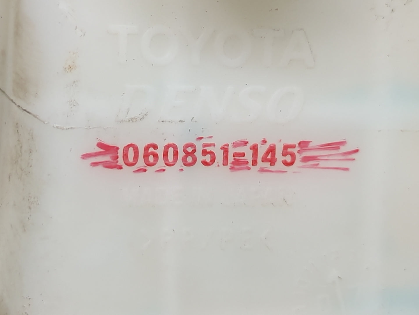 2004-2009 Toyota Prius Windshield Washer Fluid Reservoir Bottle Oem 1474036 - Oemusedautoparts1.com