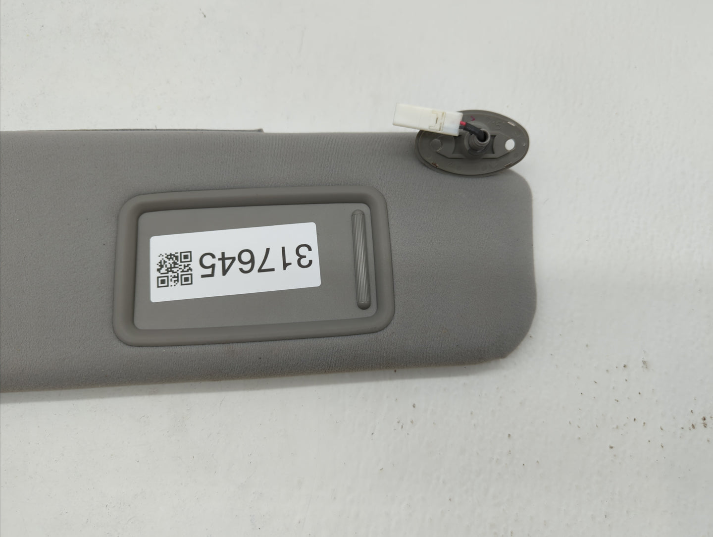 2006-2009 Toyota Prius Sun Visor Shade Replacement Passenger Right Mirror Fits Fits 2006 2007 2008 2009 OEM Used Auto Parts 