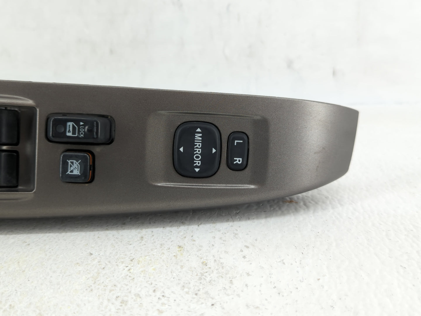 2004-2009 Toyota Prius Master Power Window Switch Replacement Driver Side Left P/N:74231-47090 84820-47021 Fits OEM Used Aut