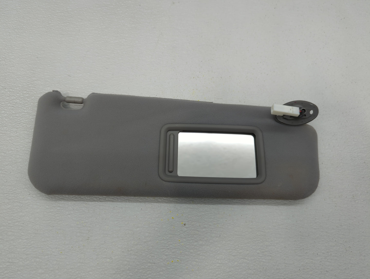 2006-2009 Toyota Prius Sun Visor Shade Replacement Passenger Right Mirror Fits Fits 2006 2007 2008 2009 OEM Used Auto Parts 