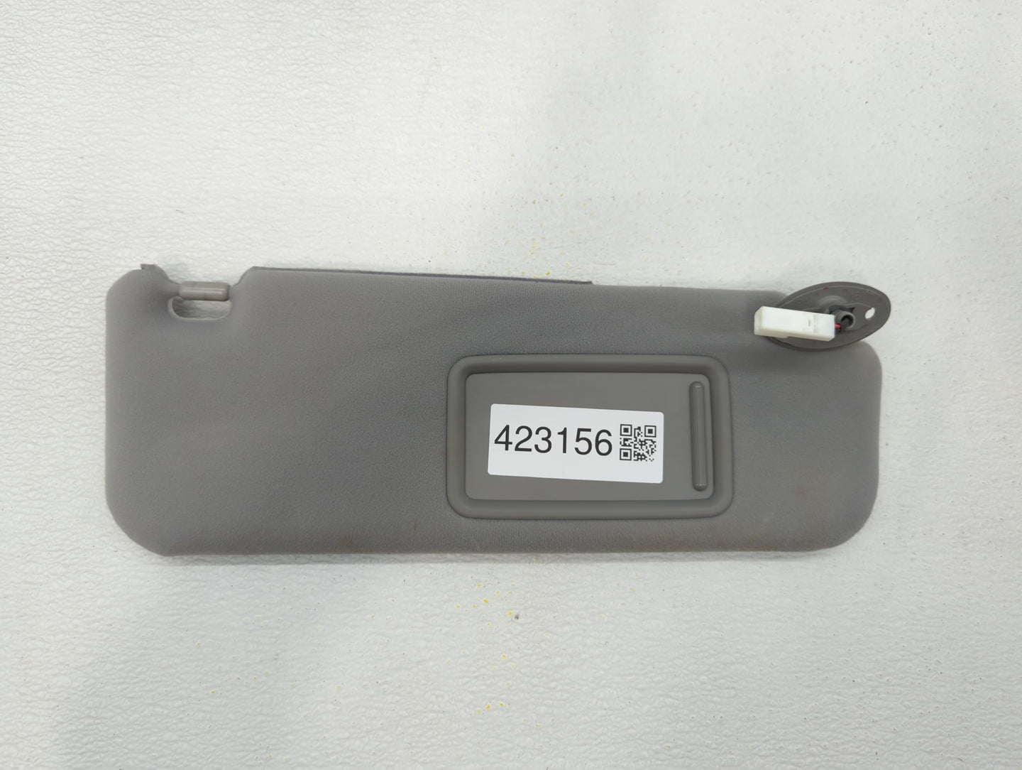 2006-2009 Toyota Prius Sun Visor Shade Replacement Passenger Right Mirror Fits Fits 2006 2007 2008 2009 OEM Used Auto Parts 