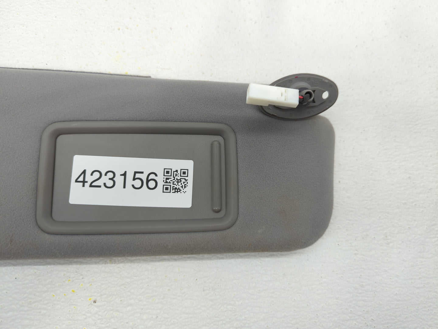 2006-2009 Toyota Prius Sun Visor Shade Replacement Passenger Right Mirror Fits Fits 2006 2007 2008 2009 OEM Used Auto Parts 