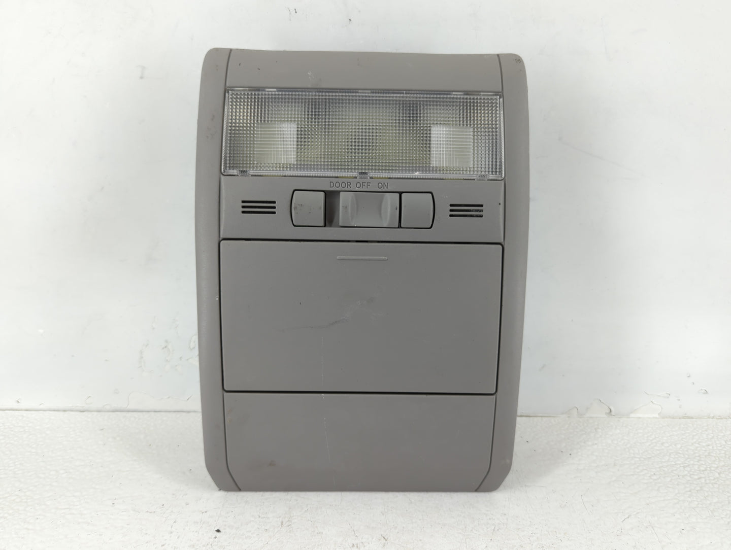 2009 Toyota Prius Overhead Roof Console - Oemusedautoparts1.com