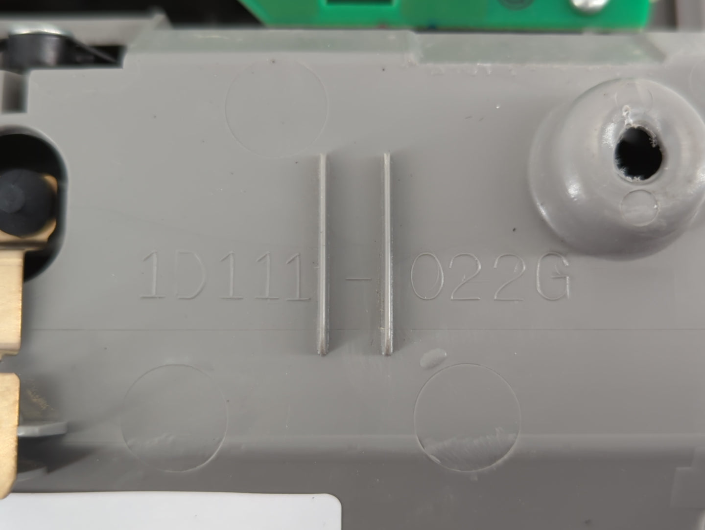 2009 Toyota Prius Overhead Roof Console - Oemusedautoparts1.com