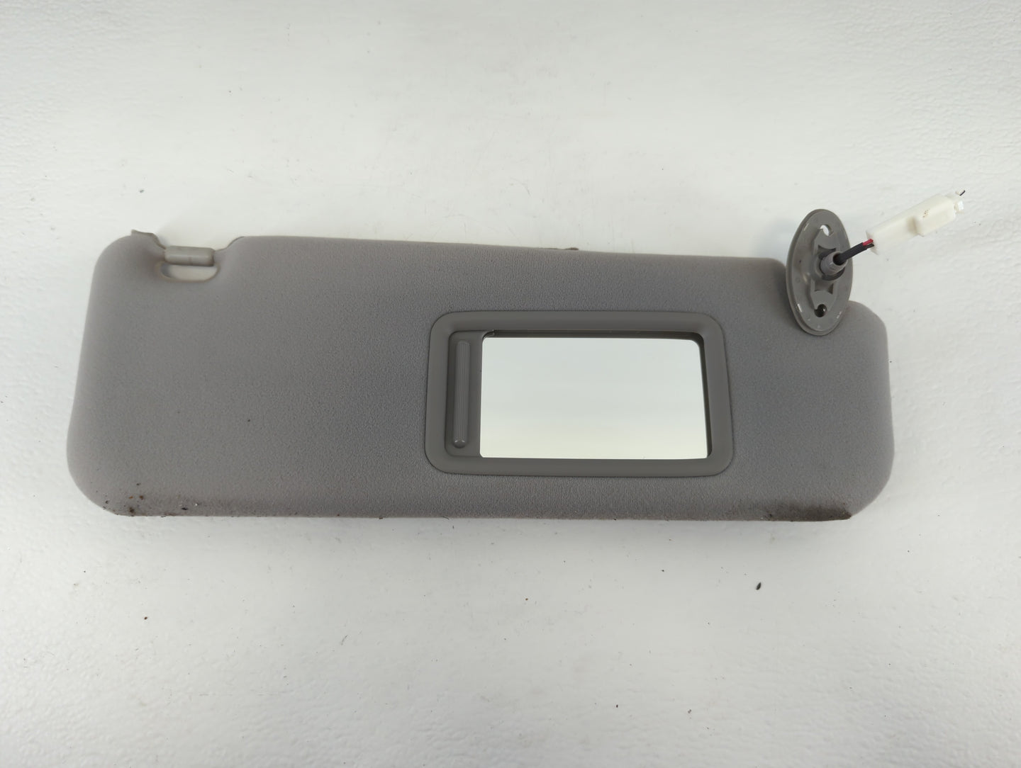 2006-2009 Toyota Prius Sun Visor Shade Replacement Passenger Right Mirror Fits Fits 2006 2007 2008 2009 OEM Used Auto Parts 