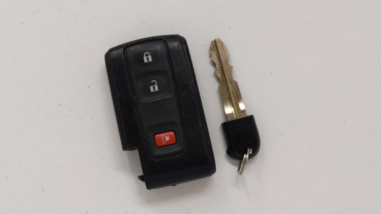 Toyota Prius Keyless Entry Remote M0zb31eg 3 Buttons - Oemusedautoparts1.com
