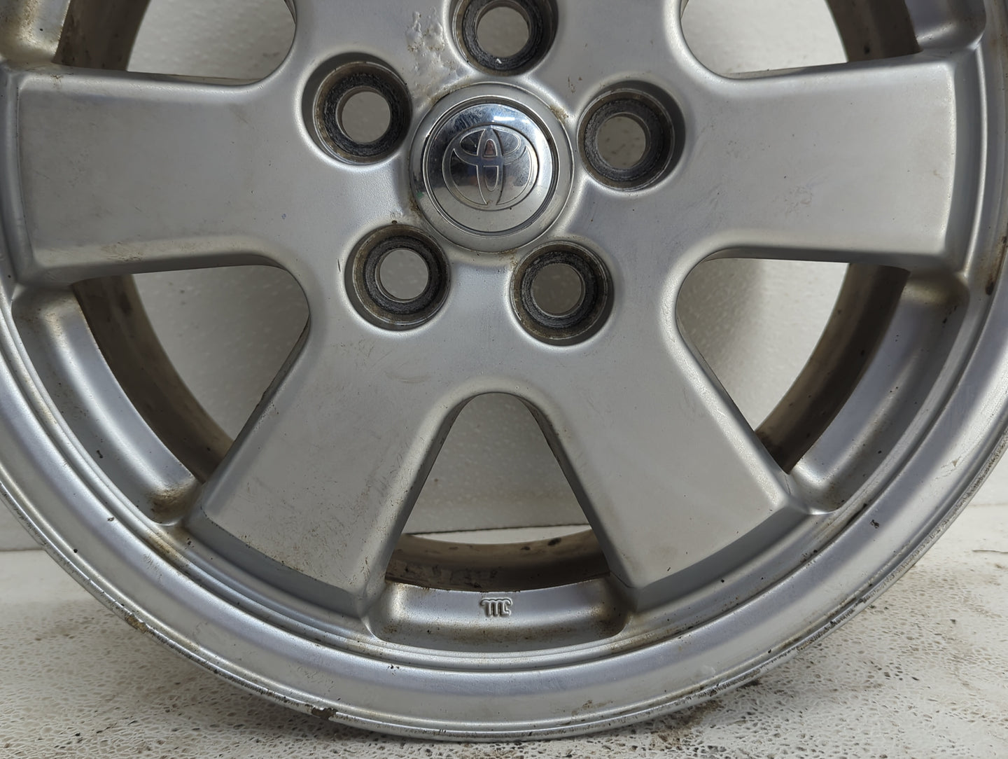 2004-2009 Toyota Prius Oem Wheel Rim 909561 - Oemusedautoparts1.com