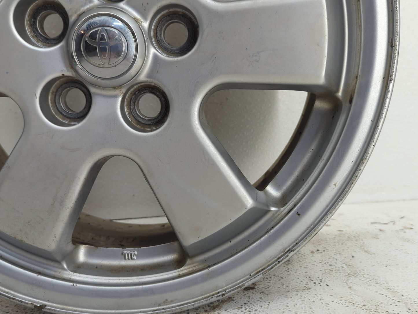2004-2009 Toyota Prius Oem Wheel Rim 909561 - Oemusedautoparts1.com