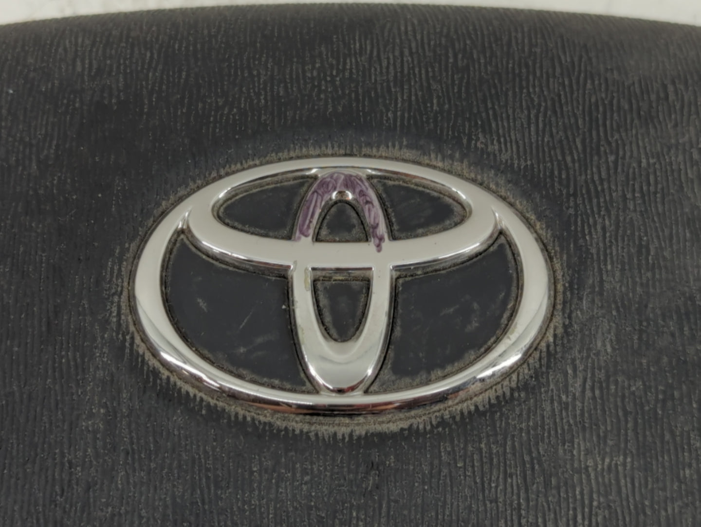 2006-2009 Toyota Prius Air Bag Driver Left Steering Wheel Mounted P/N:8442202 Fits Fits 2006 2007 2008 2009 OEM Used Auto Pa
