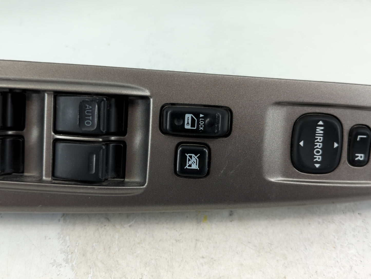 2004-2013 Toyota Prius Master Power Window Switch Replacement Driver Side Left P/N:84820-47050 Fits OEM Used Auto Parts - Oe