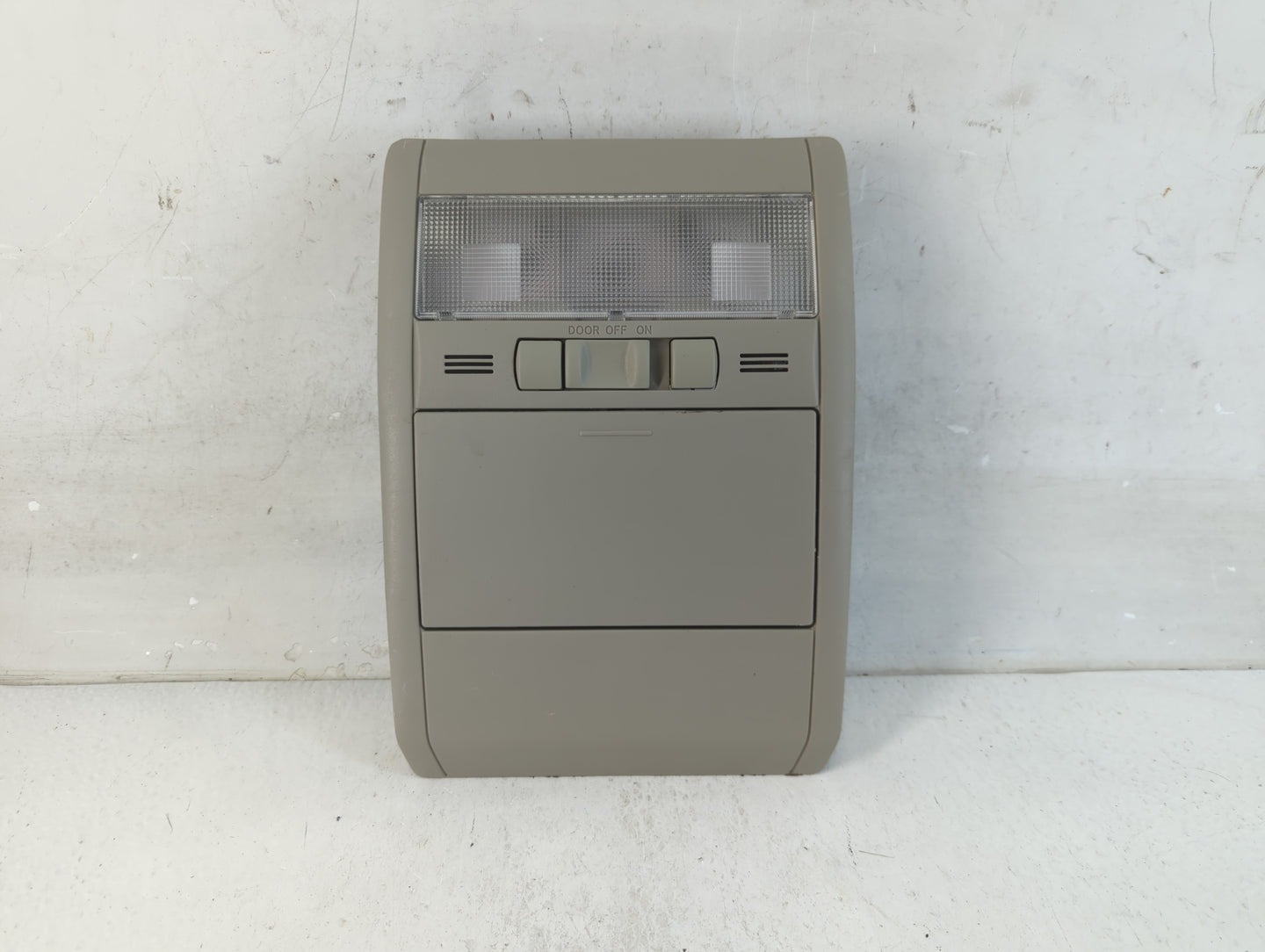 2009 Toyota Prius Overhead Roof Console - Oemusedautoparts1.com
