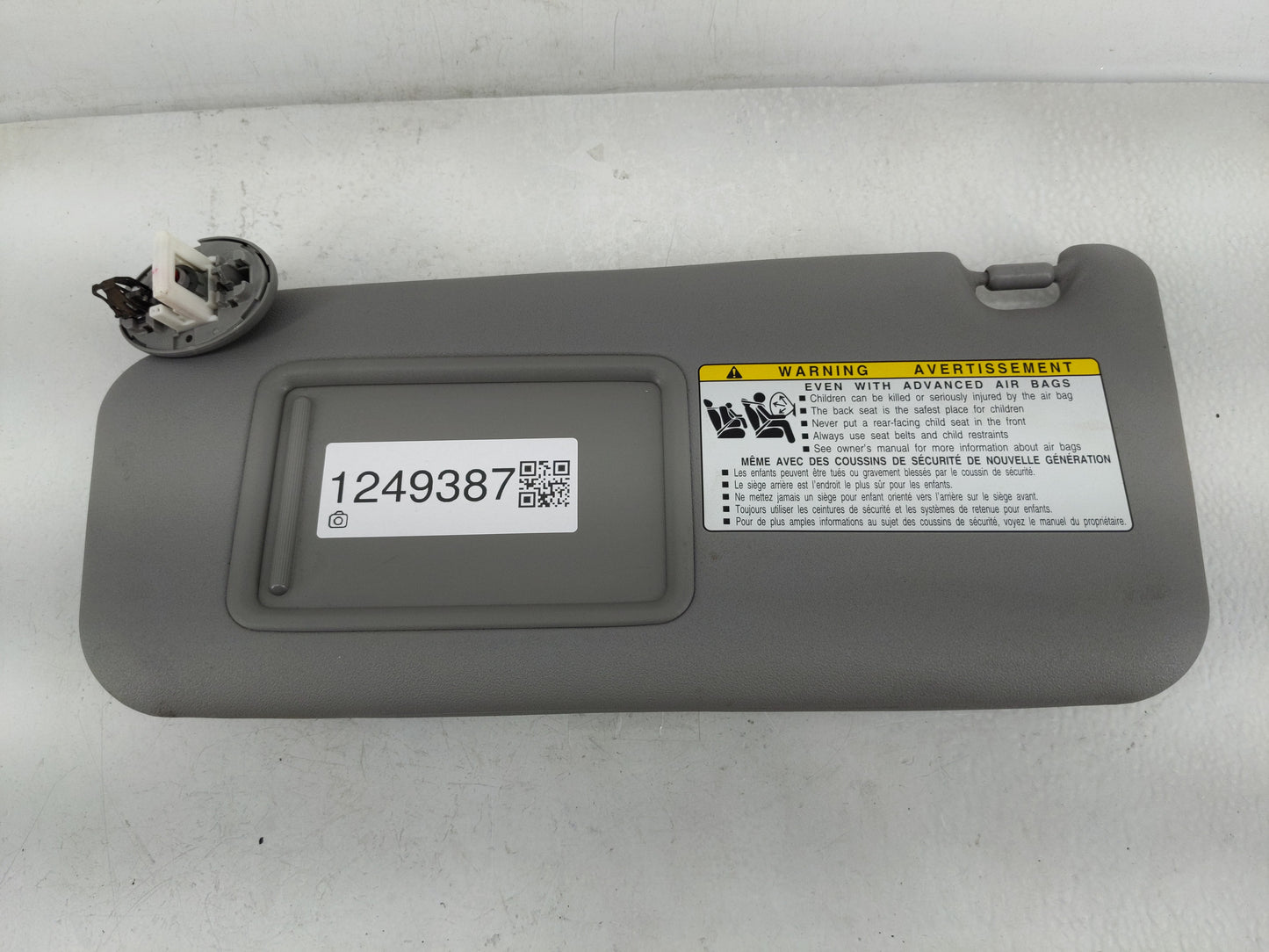 2006-2009 Toyota Rav4 Sun Visor Shade Replacement Driver Left Mirror Fits Fits 2006 2007 2008 2009 OEM Used Auto Parts - Oem