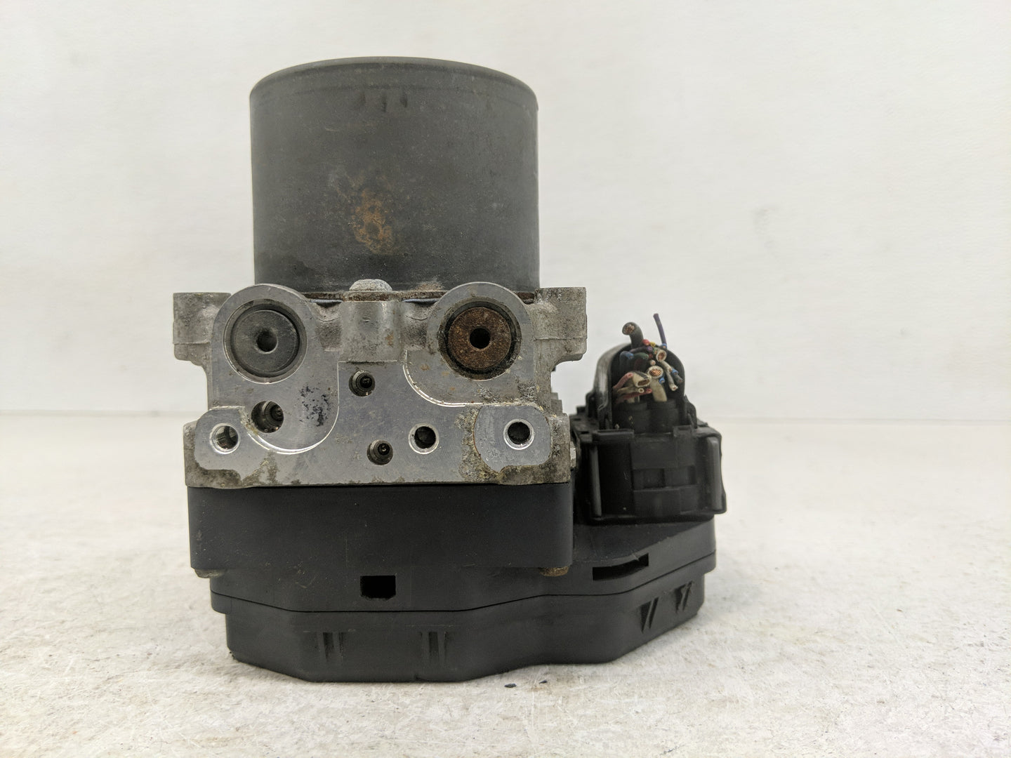 2009-2011 Toyota Rav4 ABS Pump Control Module Replacement Fits Fits 2009 2010 2011 OEM Used Auto Parts - Oemusedautoparts1.c