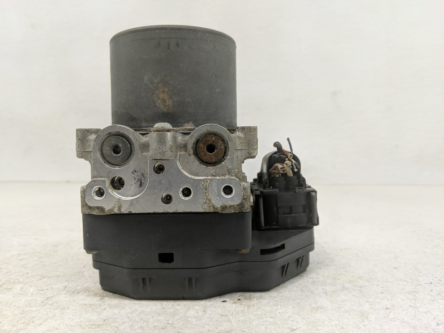 2009-2011 Toyota Rav4 ABS Pump Control Module Replacement Fits Fits 2009 2010 2011 OEM Used Auto Parts - Oemusedautoparts1.c