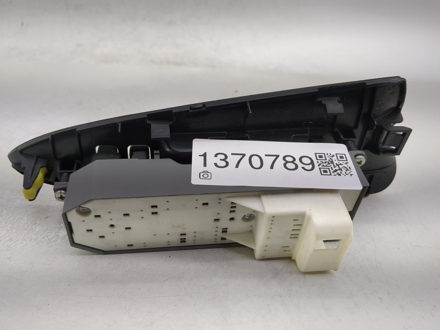 2006-2012 Toyota Rav4 Master Power Window Switch Replacement Driver Side Left P/N:74232-42070 Fits OEM Used Auto Parts - Oem