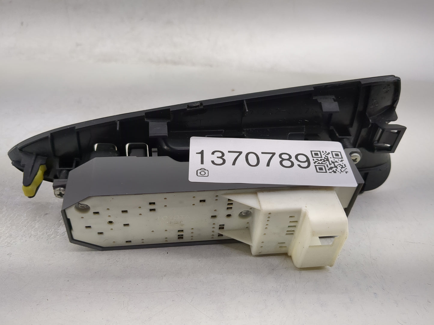 2006-2012 Toyota Rav4 Master Power Window Switch Replacement Driver Side Left P/N:74232-42070 Fits OEM Used Auto Parts - Oem