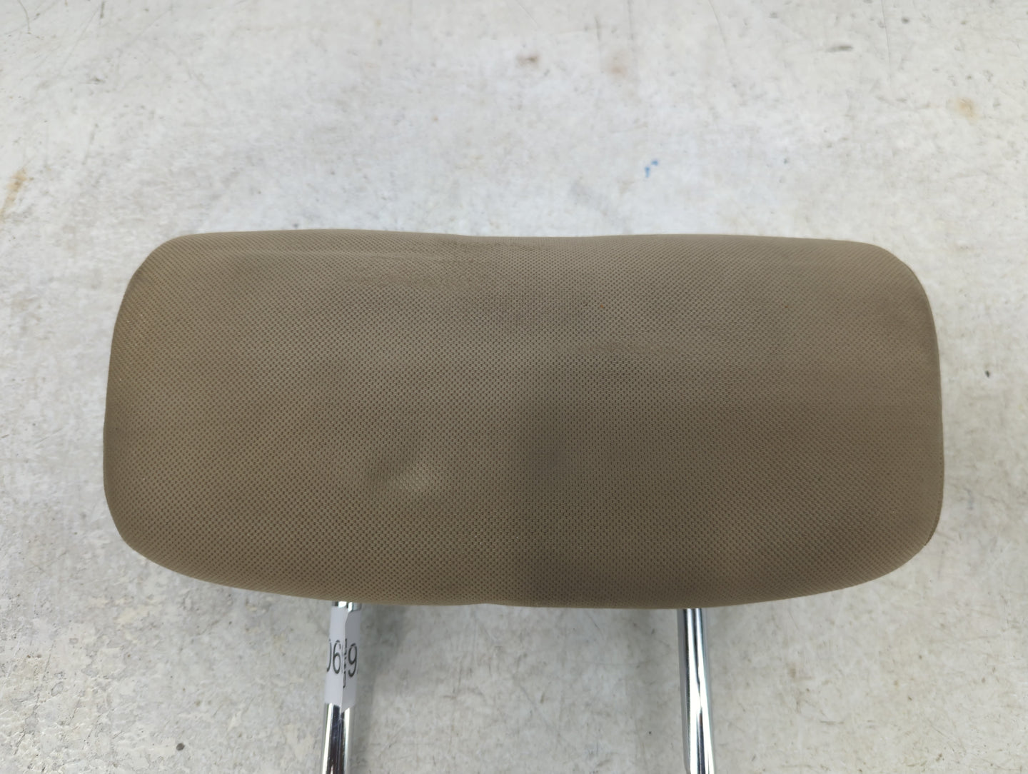 2009-2012 Toyota Rav4 Headrest Head Rest Rear Center Seat Fits Fits 2009 2010 2011 2012 OEM Used Auto Parts - Oemusedautopar