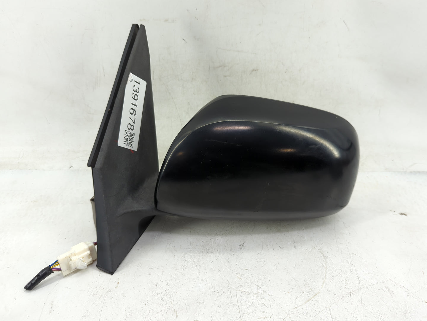 2009-2012 Toyota Rav4 Driver Side View Mirror - Left Door Mirror OEM Used - Oemusedautoparts1.com