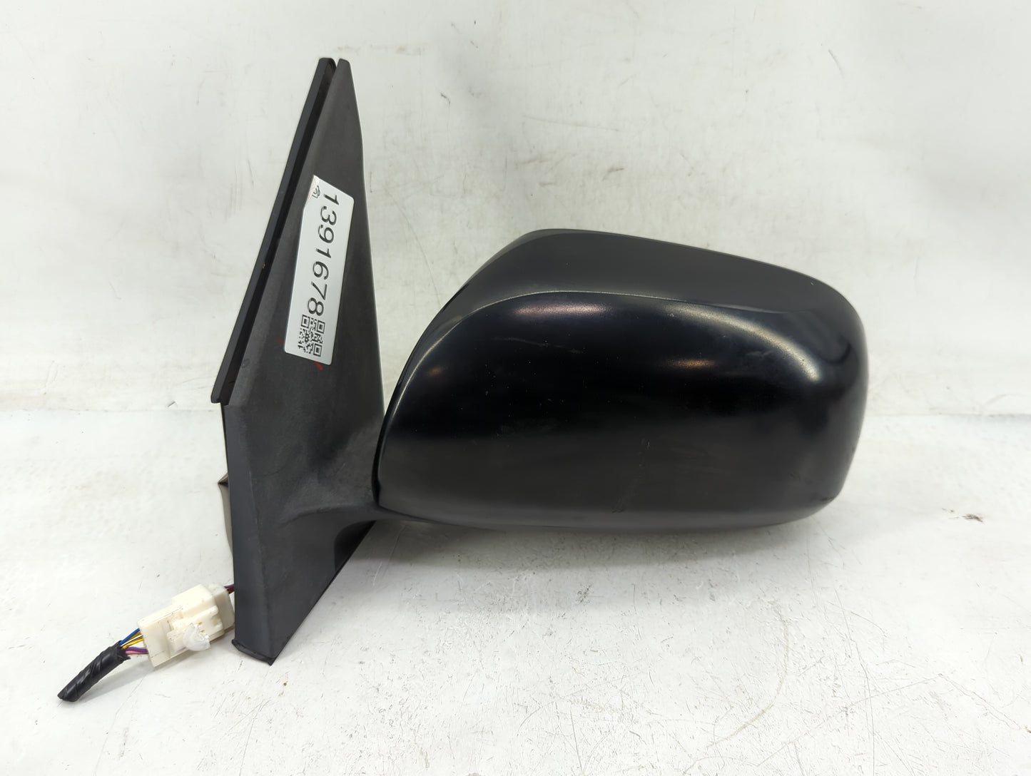 2009-2012 Toyota Rav4 Driver Side View Mirror - Left Door Mirror OEM Used - Oemusedautoparts1.com