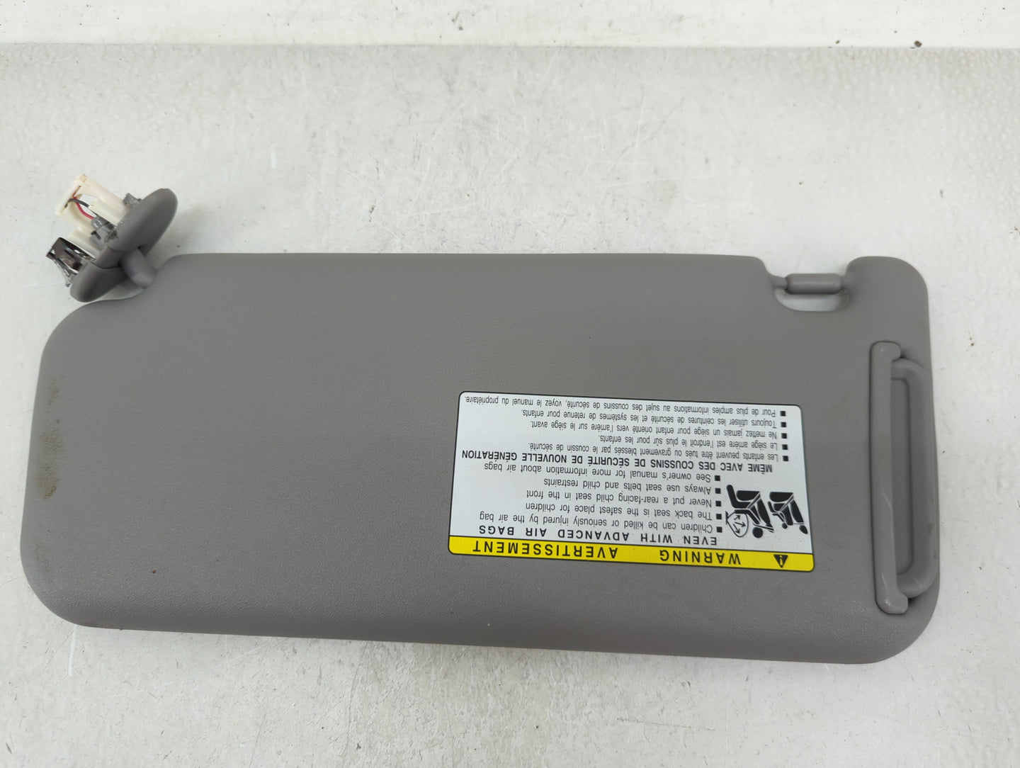 2006-2009 Toyota Rav4 Sun Visor Shade Replacement Driver Left Mirror Fits Fits 2006 2007 2008 2009 OEM Used Auto Parts - Oem