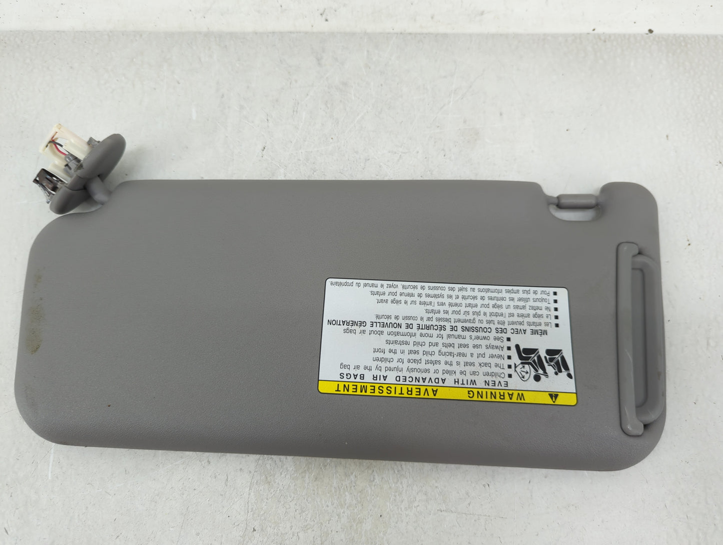 2006-2009 Toyota Rav4 Sun Visor Shade Replacement Driver Left Mirror Fits Fits 2006 2007 2008 2009 OEM Used Auto Parts - Oem
