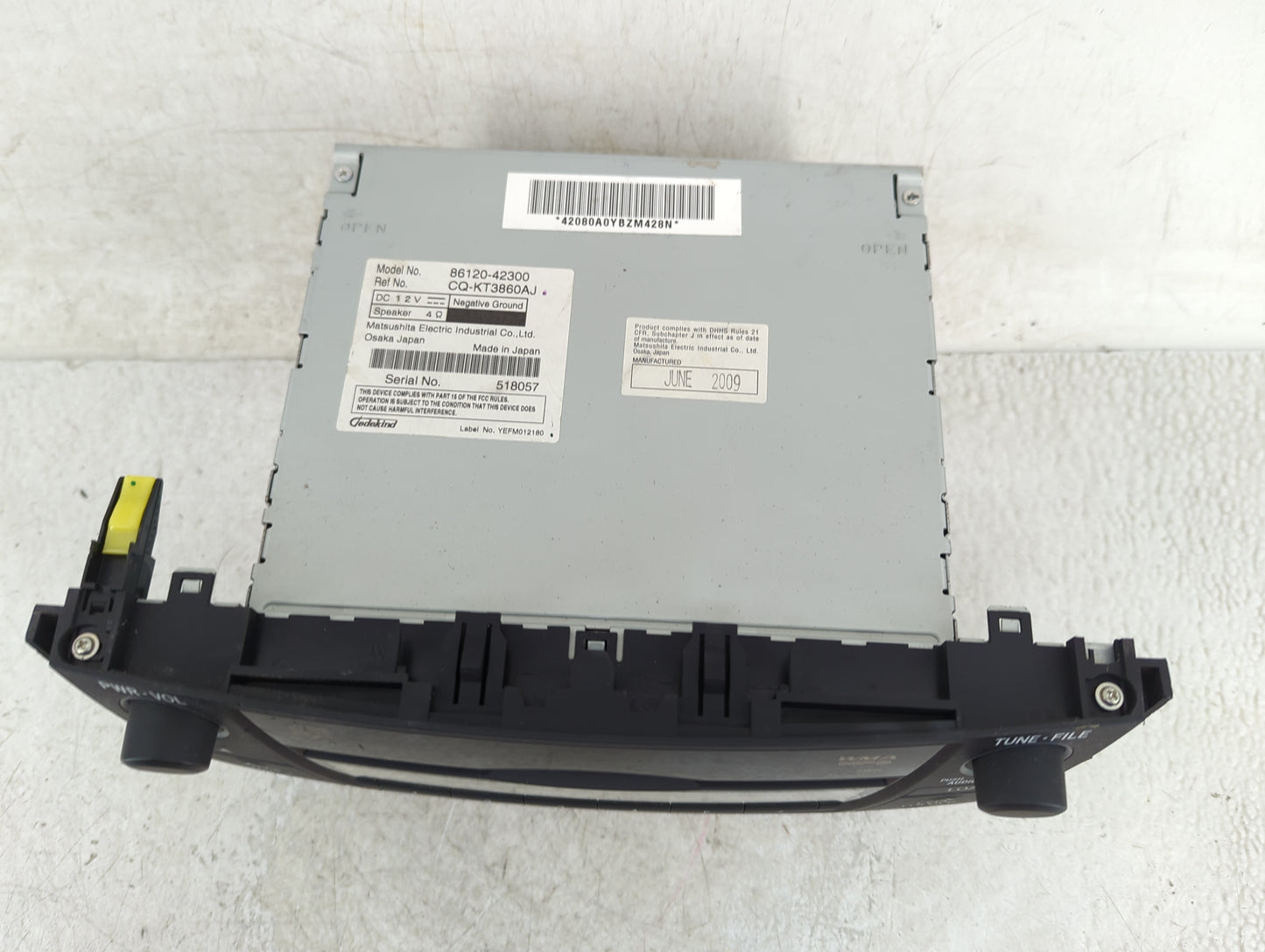 2009-2011 Toyota Rav4 Radio AM FM Cd Player Receiver Replacement P/N:86120-42300 Fits Fits 2009 2010 2011 OEM Used Auto Part