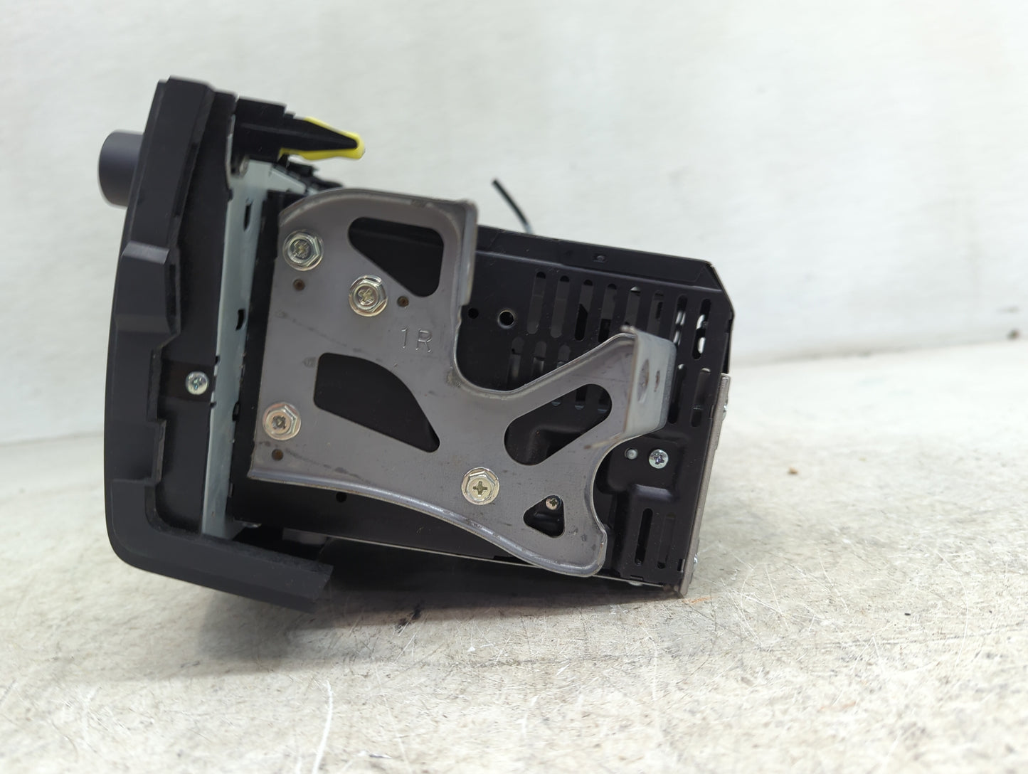 2009-2010 Toyota Rav4 Radio AM FM Cd Player Receiver Replacement P/N:86120-0R070 Fits Fits 2009 2010 OEM Used Auto Parts - O