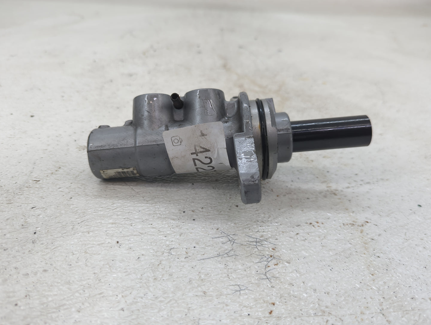 2006-2018 Toyota Rav4 Brake Master Cylinder - Oemusedautoparts1.com