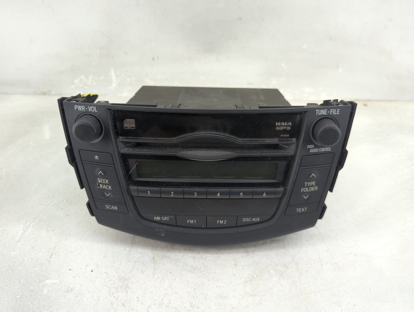 2009-2010 Toyota Rav4 Radio AM FM Cd Player Receiver Replacement P/N:121862-129 Fits Fits 2009 2010 OEM Used Auto Parts - Oe