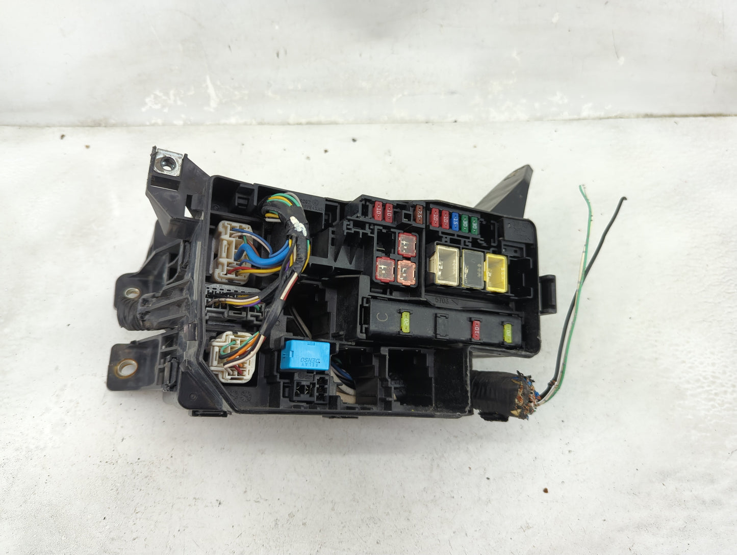 2006-2012 Toyota Rav4 Fusebox Fuse Box Panel Relay Module Fits Fits 2006 2007 2008 2009 2010 2011 2012 OEM Used Auto Parts -
