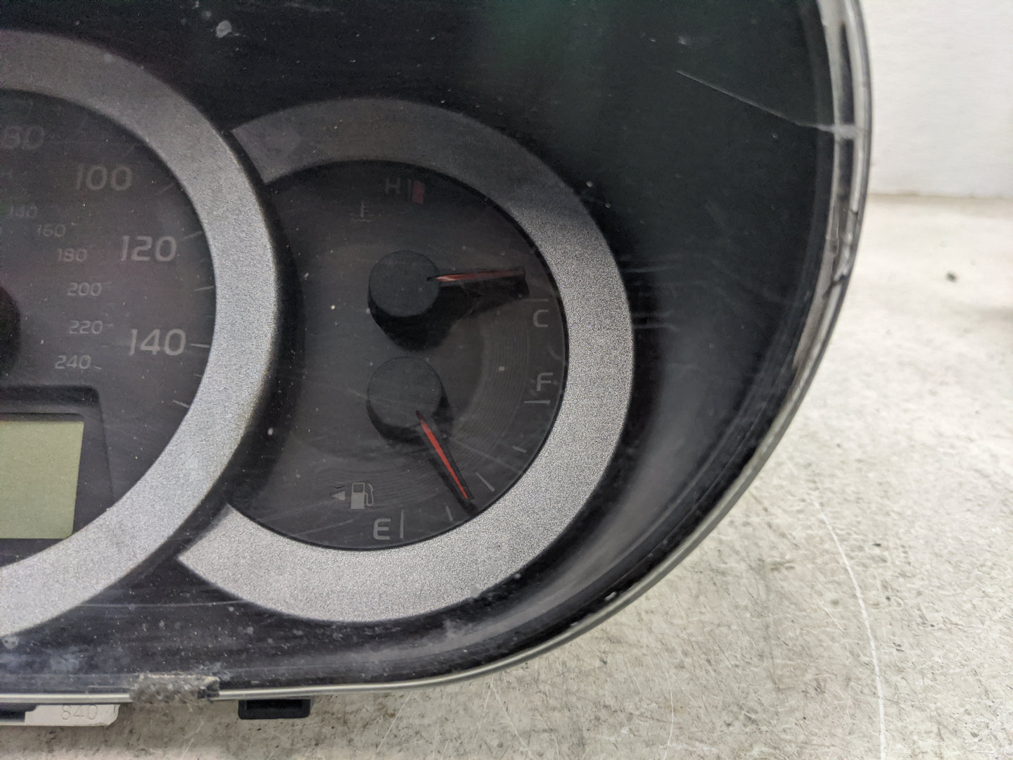 2009 Toyota Rav4 Instrument Cluster Speedometer Gauges P/N:83800-42G40 257440-8622 Miles:142K Fits OEM Used Auto Parts - Oem