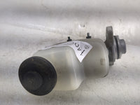2006-2018 Toyota Rav4 Brake Master Cylinder 1497527 - Oemusedautoparts1.com