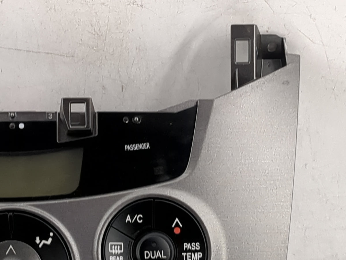 2006-2012 Toyota Rav4 Climate Control Module Temperature AC/Heater Replacement P/N:455420-2030 455943-2070 Fits OEM Used Aut