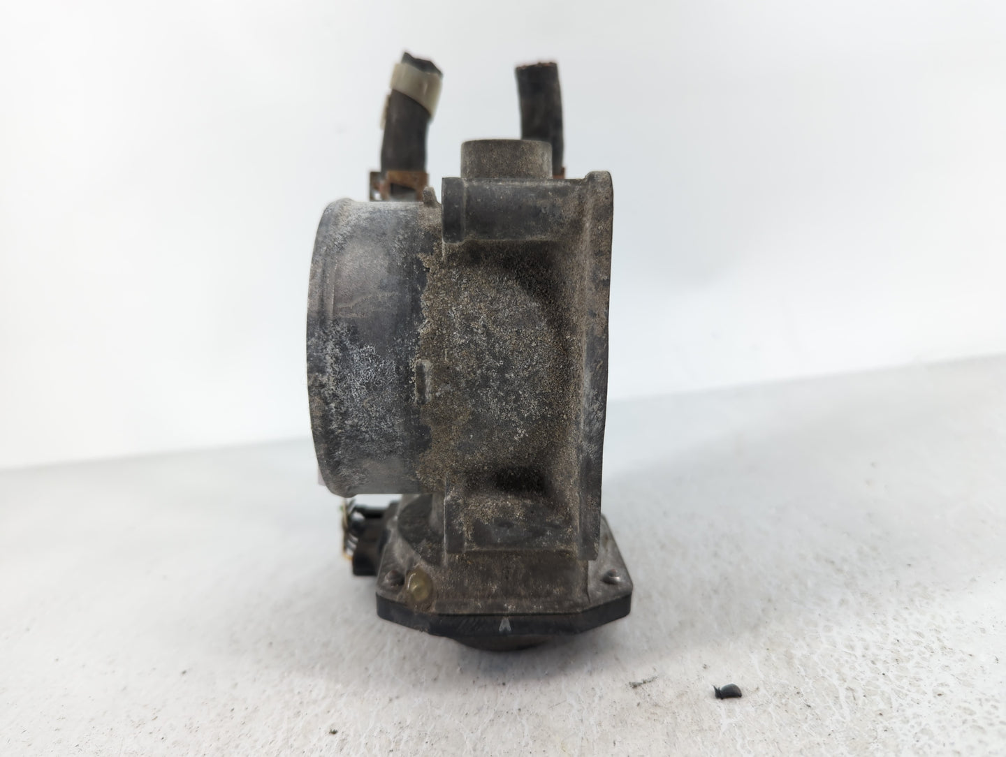 2006-2012 Toyota Rav4 Throttle Body P/N:22030-0P050 Fits OEM Used Auto Parts - Oemusedautoparts1.com