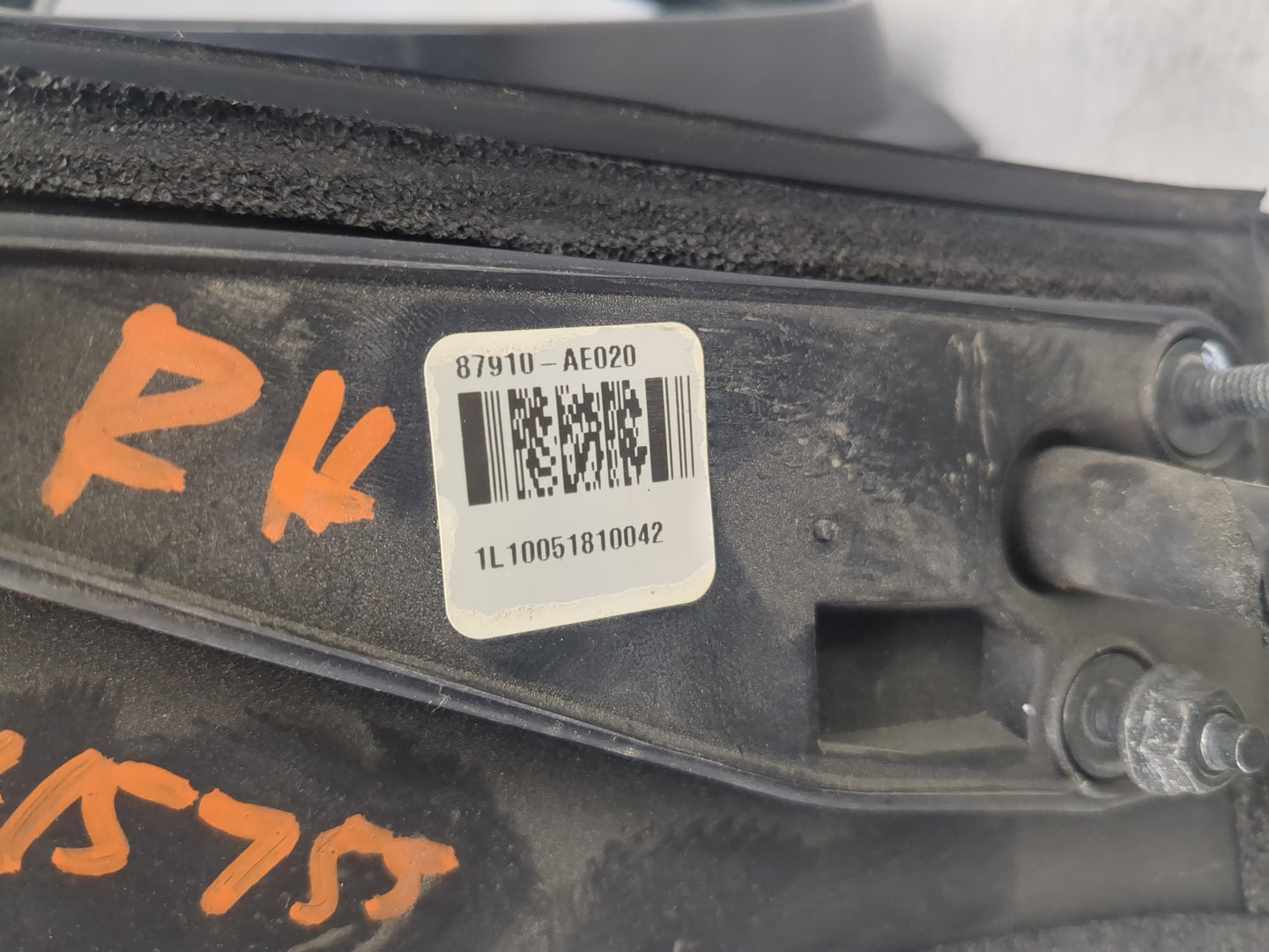 2004-2010 Toyota Sienna Side Mirror Replacement Passenger Right View Door Mirror P/N:87910-AE020 Fits OEM Used Auto Parts - 