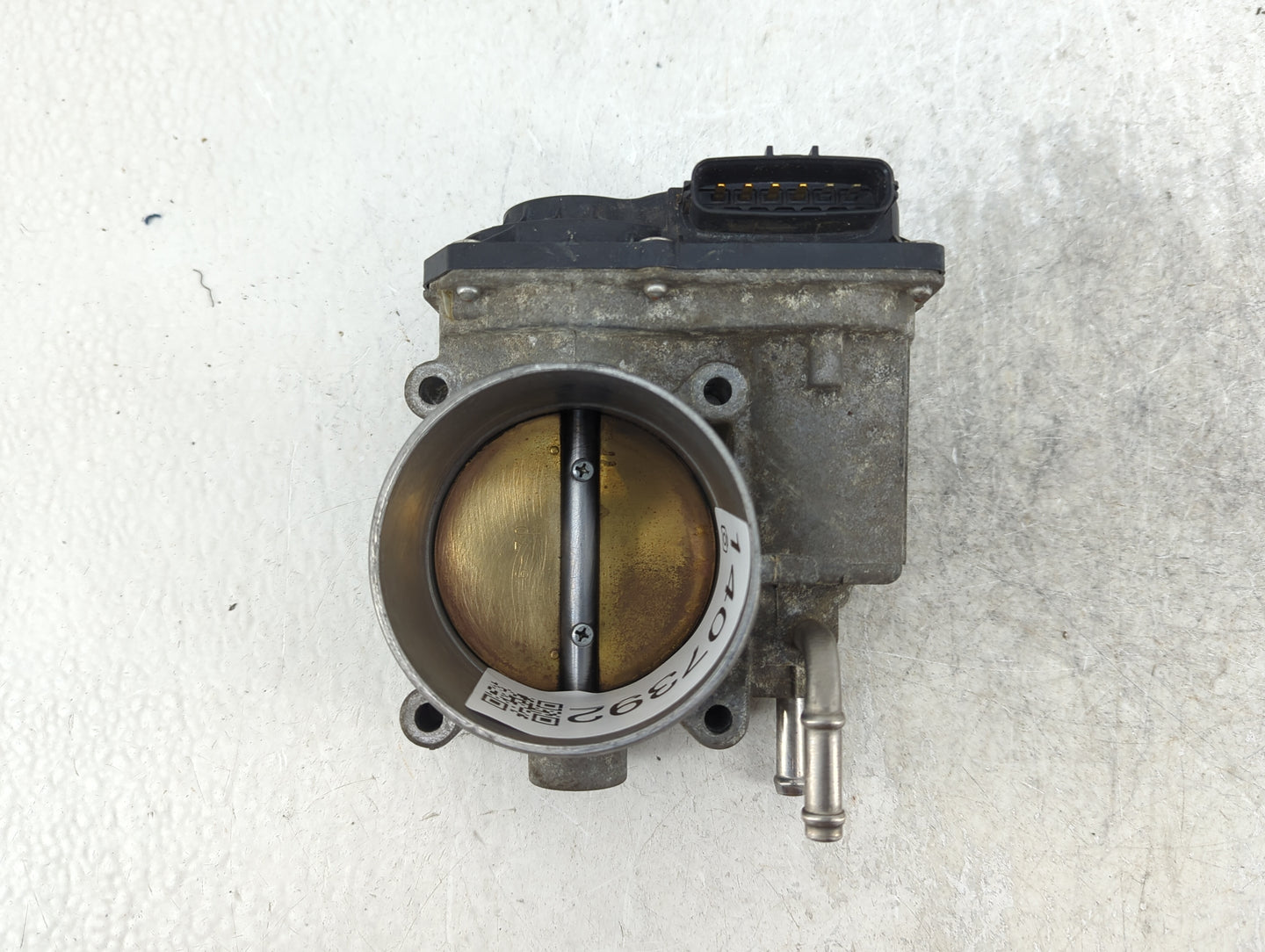 2007-2016 Toyota Sienna Throttle Body P/N:22030-0P050 Fits OEM Used Auto Parts - Oemusedautoparts1.com