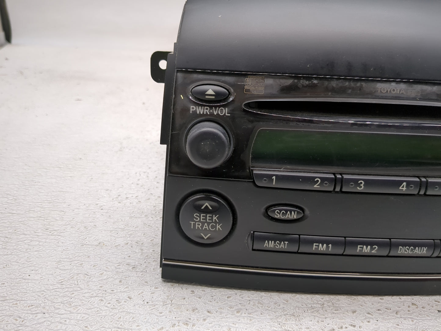 2008-2010 Toyota Sienna Radio AM FM Cd Player Receiver Replacement P/N:86120-08200 Fits Fits 2008 2009 2010 OEM Used Auto Pa