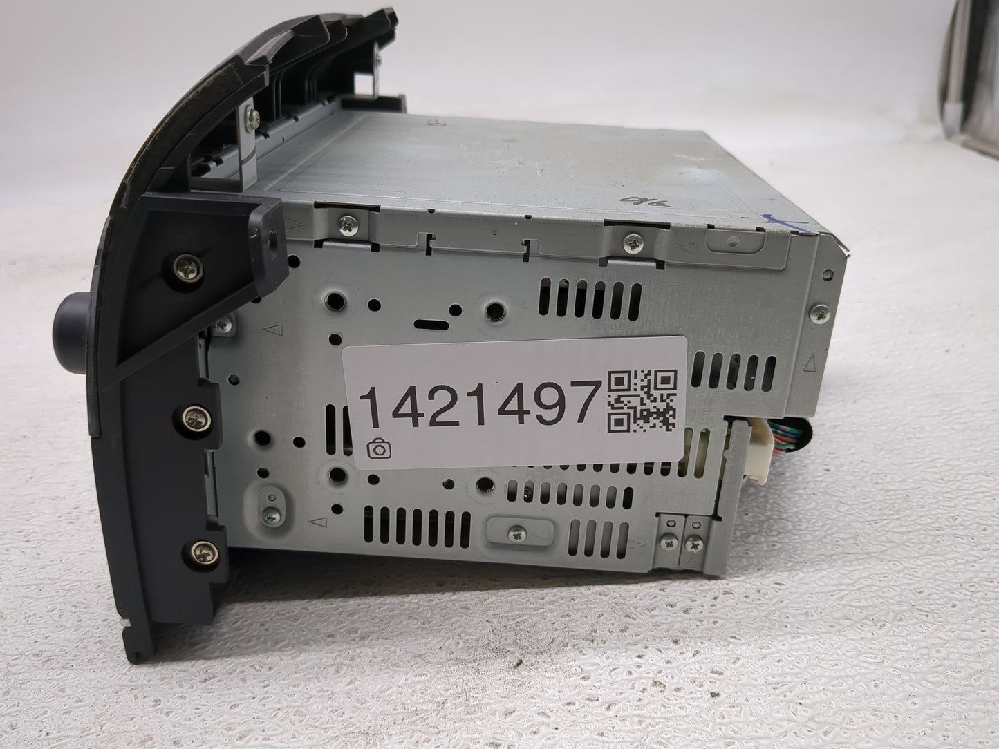 2008-2010 Toyota Sienna Radio AM FM Cd Player Receiver Replacement P/N:86120-08200 Fits Fits 2008 2009 2010 OEM Used Auto Pa