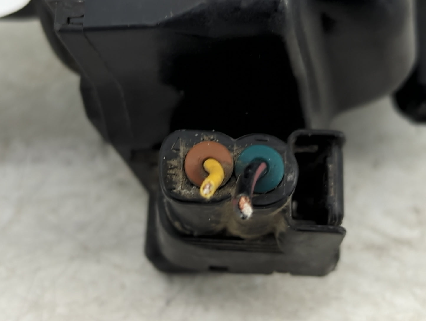 2007-2016 Toyota Sienna Ignition Coil Igniter Pack - Oemusedautoparts1.com