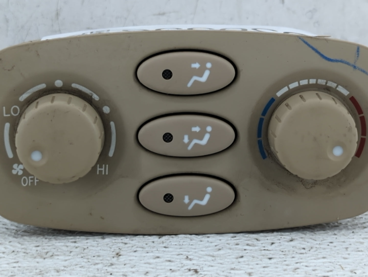 2004-2010 Toyota Sienna Climate Control Module Temperature AC/Heater Replacement P/N:VK9214 84010-08130 Fits OEM Used Auto P