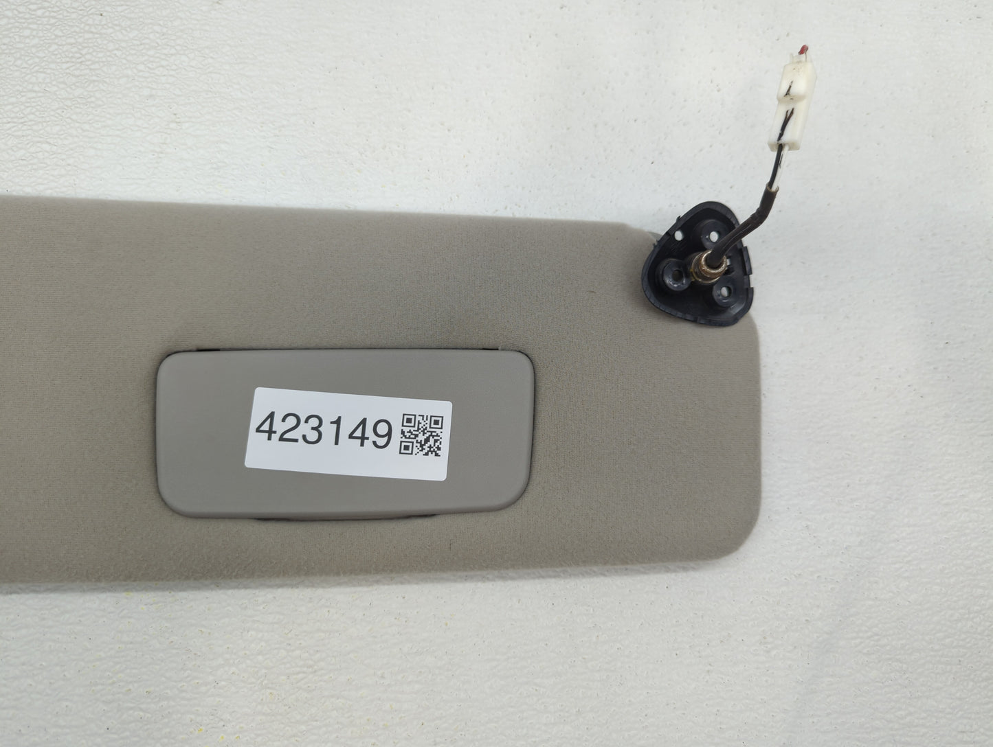 2005-2010 Toyota Sienna Sun Visor Shade Replacement Passenger Right Mirror Fits Fits 2005 2006 2007 2008 2009 2010 OEM Used 