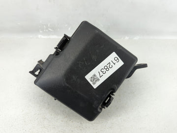 2008-2010 Toyota Sienna Fusebox Fuse Box Panel Relay Module P/N:91951-C2850 Fits Fits 2008 2009 2010 OEM Used Auto Parts - O