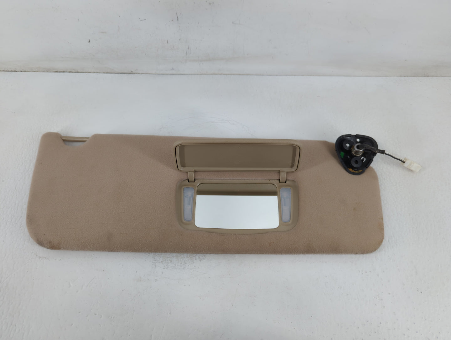 2005-2010 Toyota Sienna Sun Visor Shade Replacement Passenger Right Mirror Fits Fits 2005 2006 2007 2008 2009 2010 OEM Used 