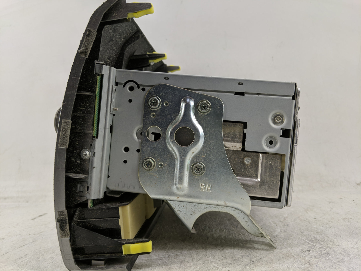 2009 Toyota Tacoma Radio AM FM Cd Player Receiver Replacement Fits OEM Used Auto Parts - Oemusedautoparts1.com