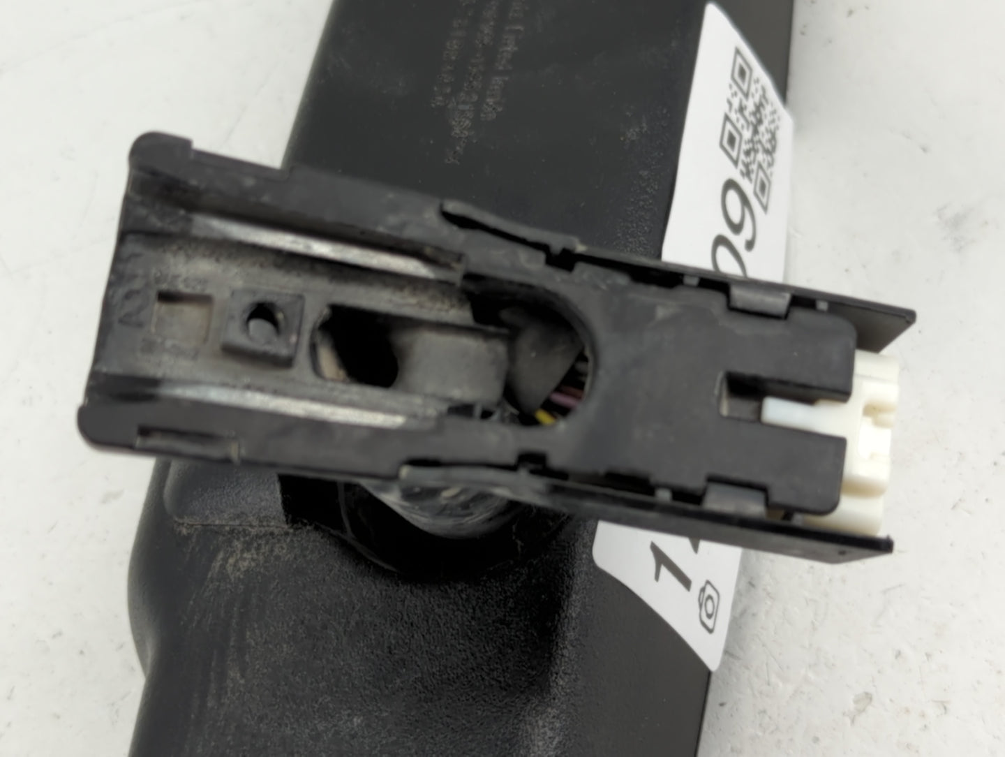 2009 Toyota Tacoma Interior Rear View Mirror Replacement OEM P/N:E11026133 Fits OEM Used Auto Parts - Oemusedautoparts1.com
