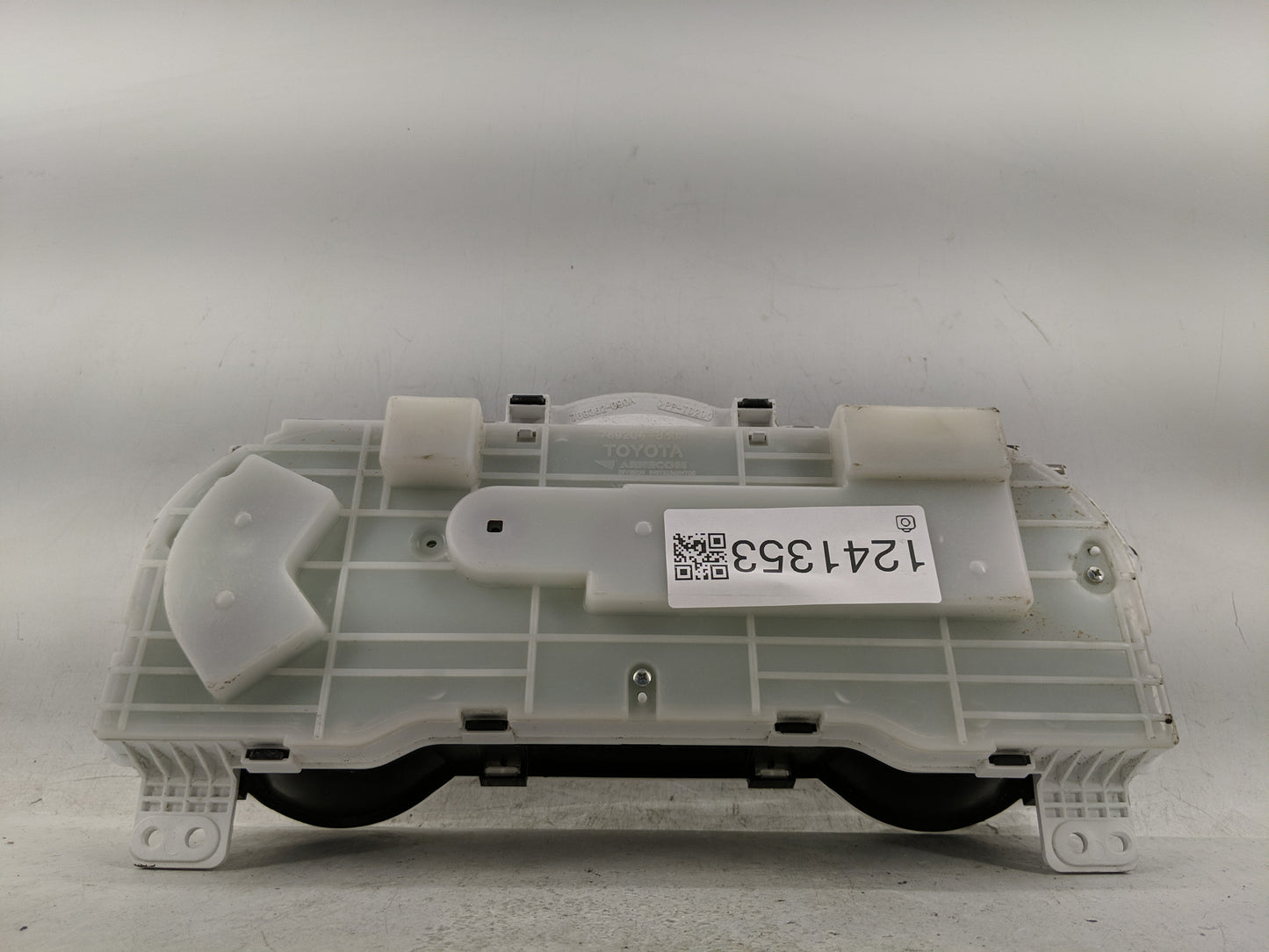 2008-2011 Toyota Tacoma Instrument Cluster Speedometer Gauges P/N:83800-04E40-A Fits Fits 2008 2009 2010 2011 OEM Used Auto 