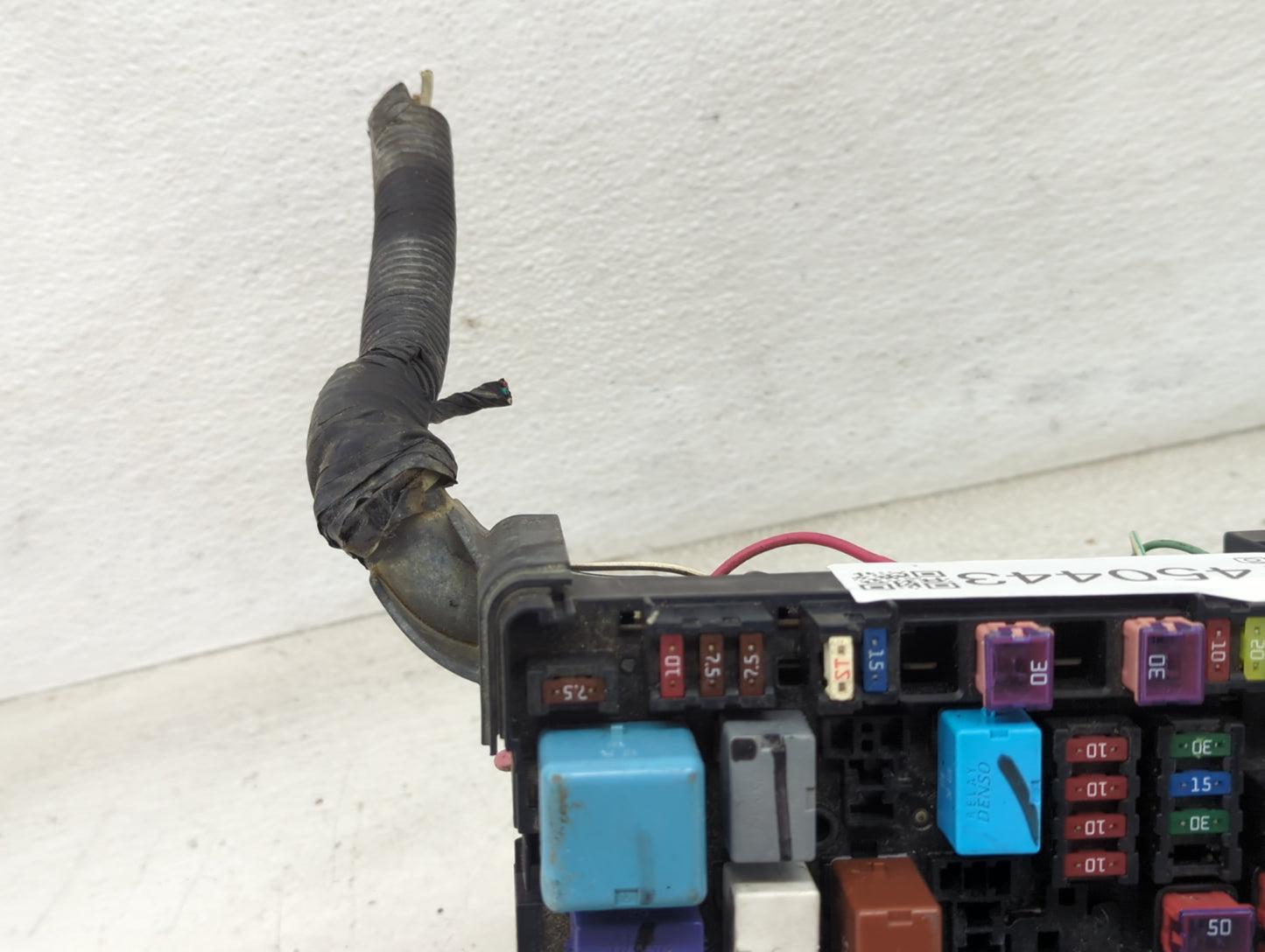 2005-2011 Toyota Tacoma Fusebox Fuse Box Panel Relay Module P/N:TMB-36 9023601811200388 Fits OEM Used Auto Parts - Oemusedau