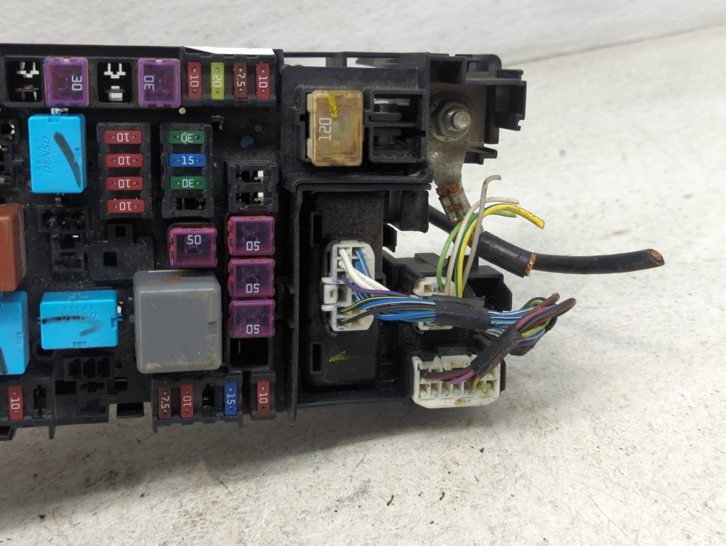 2005-2011 Toyota Tacoma Fusebox Fuse Box Panel Relay Module P/N:TMB-36 9023601811200388 Fits OEM Used Auto Parts - Oemusedau