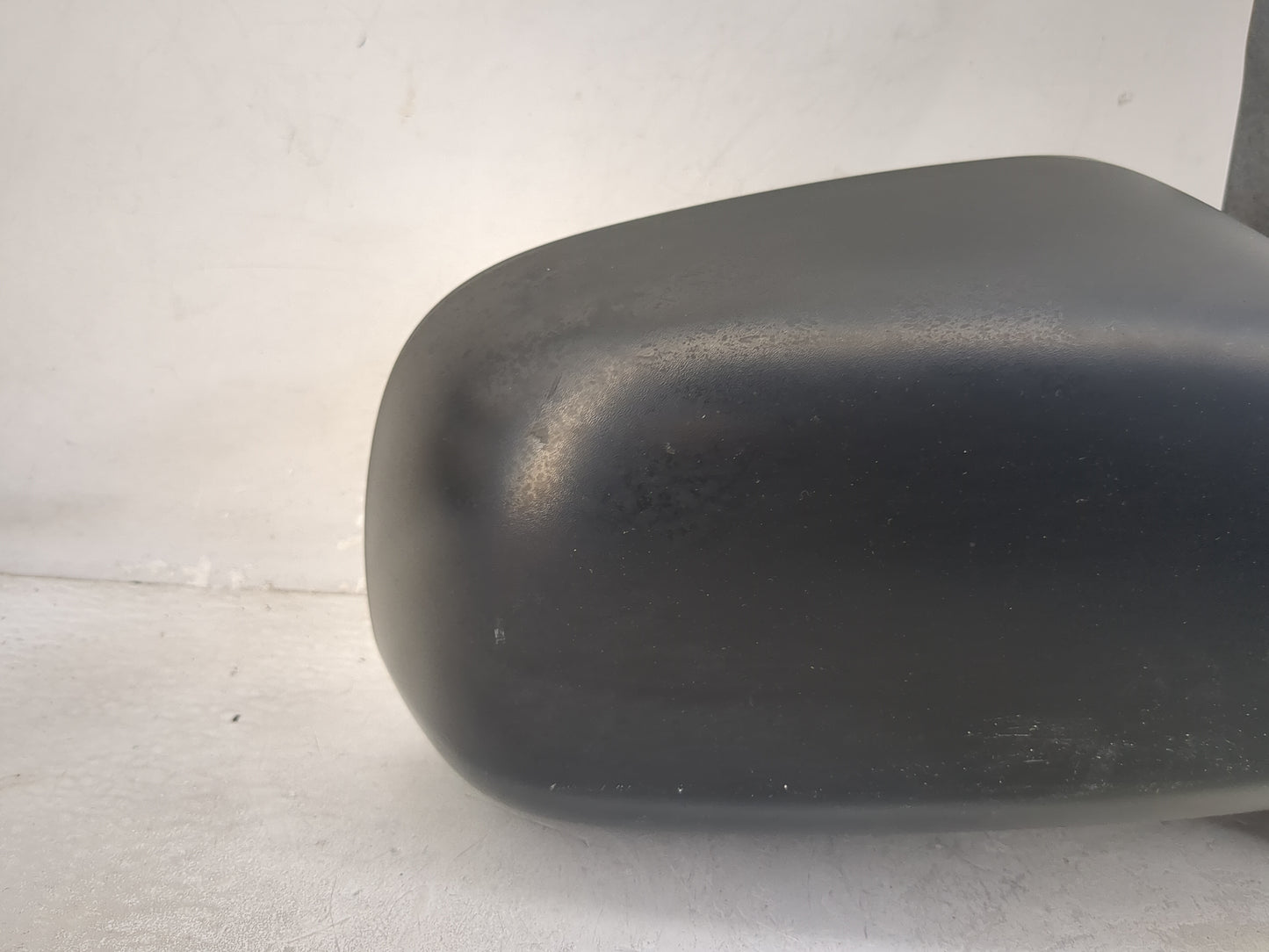 2005-2011 Toyota Tacoma Passenger Side View Mirror - Right Door Mirror OEM Used - Oemusedautoparts1.com