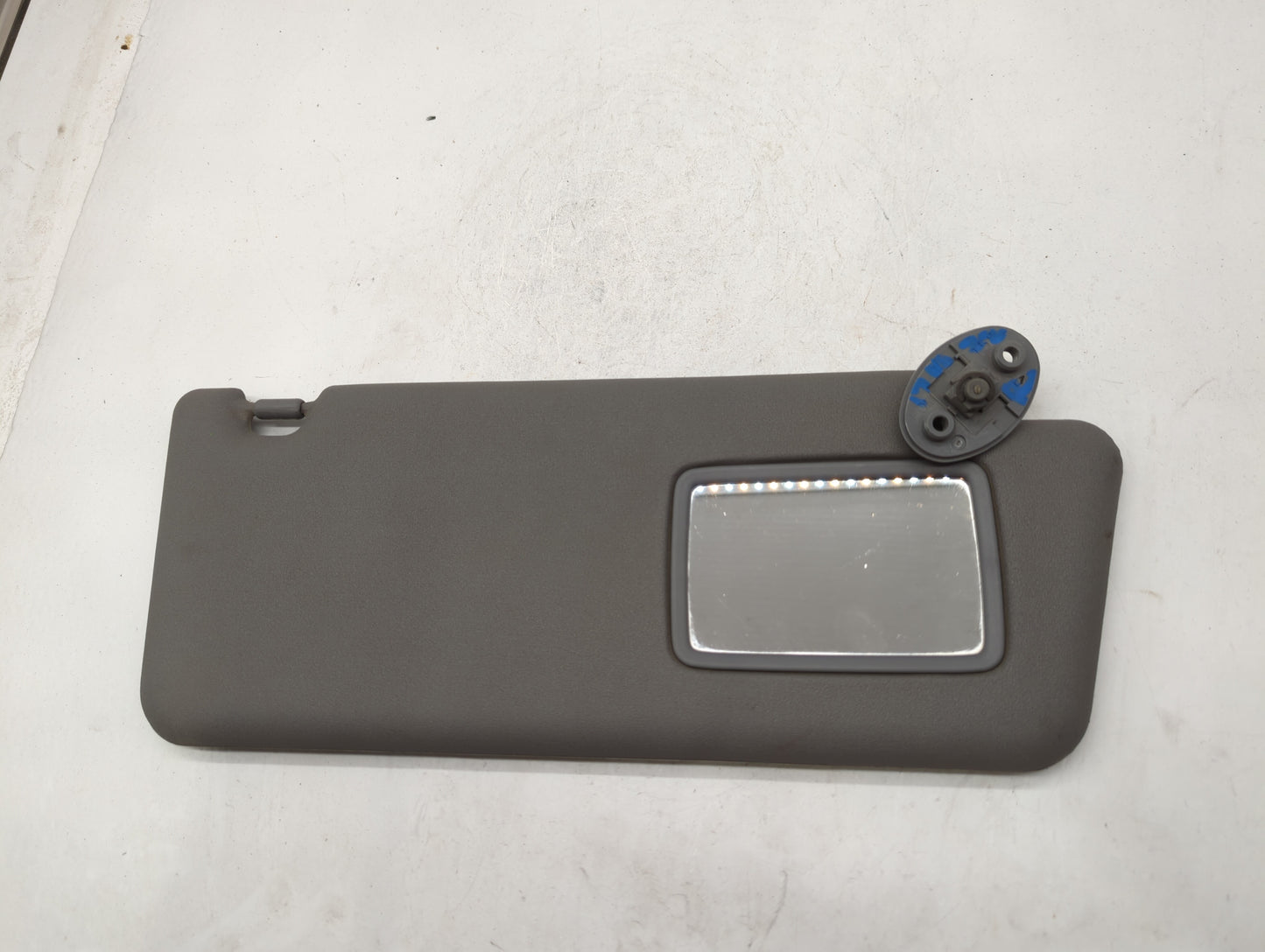 2009-2011 Toyota Tacoma Sun Visor Shade Replacement Passenger Right Mirror Fits Fits 2009 2010 2011 OEM Used Auto Parts - Oe